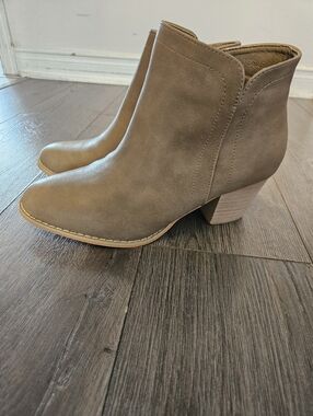 SHIBEVER Ankle Boots for Women Heel - Size 8
